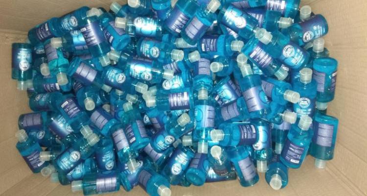 ΣΔΟΕ: Κατασχέθηκαν 4.070 λίτρα διαλυμάτων που προβάλλονταν ως αντισηπτικά και 2.308 μάσκες