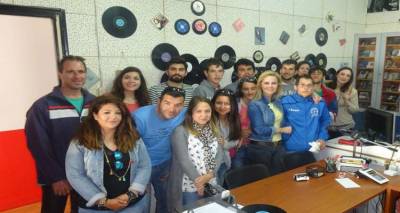 Οι μαθητές και οι εκπαιδευτικοί του Ειδικού Σχολείου Ρεπανιδίου στον FM 100 (photos + mp3)