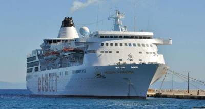 Ναυτικό ατύχημα στη Χίο: Κρουαζιερόπλοιο εμβόλισε σκάφος του Λιμενικού