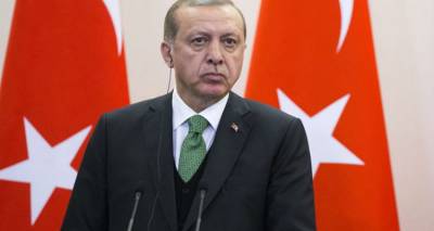 Αχαλίνωτος ο Ερντογάν βρίζει τις ΗΠΑ και απειλεί τους Κούρδους: Oι ληστές είναι ακόμα μέσα στο σπίτι μας