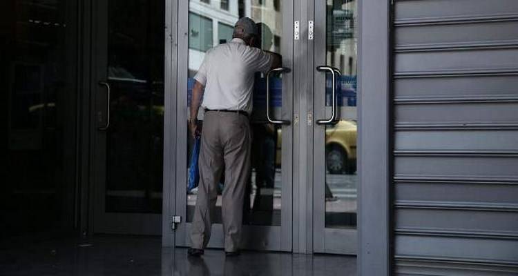 Δεύτερη ημέρα με capital controls Στην Ελλάδα: Τα 10 προβλήματα που έφεραν οι έλεγχοι κεφαλαίων [λίστα]