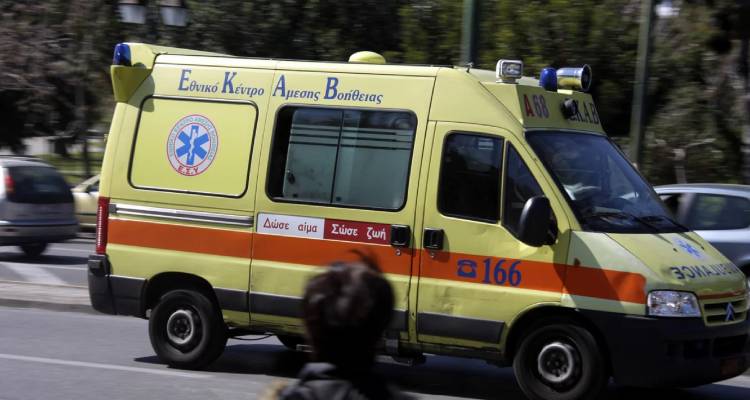 Θεσσαλονίκη: Αγοράκι 8 ετών πήρε το 100 και έσωσε τη μητέρα του που λιποθύμησε στο τιμόνι