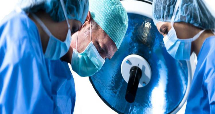 Η εμπειρία του χειρουργού, «κλειδί» αποφυγής του χρόνιου πόνου μετά την επέμβαση βουβωνοκήλης