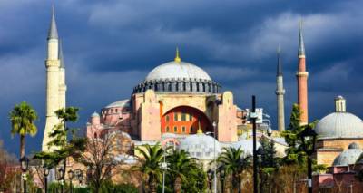 Nέα παρέμβαση της UNESCO για Αγία Σοφία και Μονή της Χώρας | Στέλνει άμεσα αξιωματούχο στην Κωνσταντινούπολη